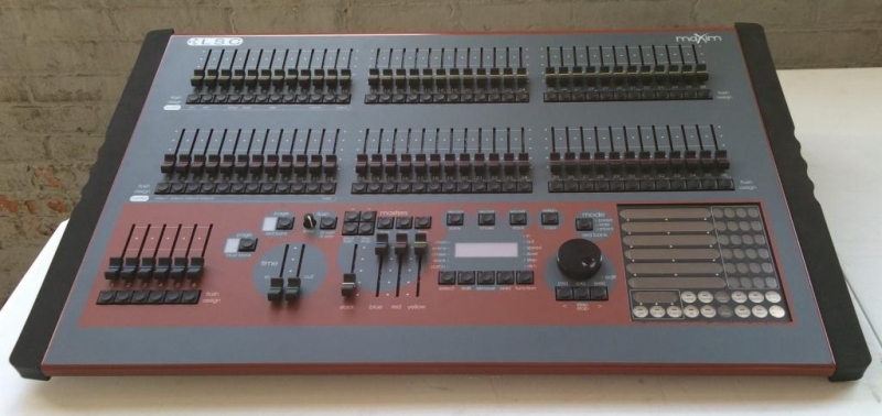 lsc lighting desk